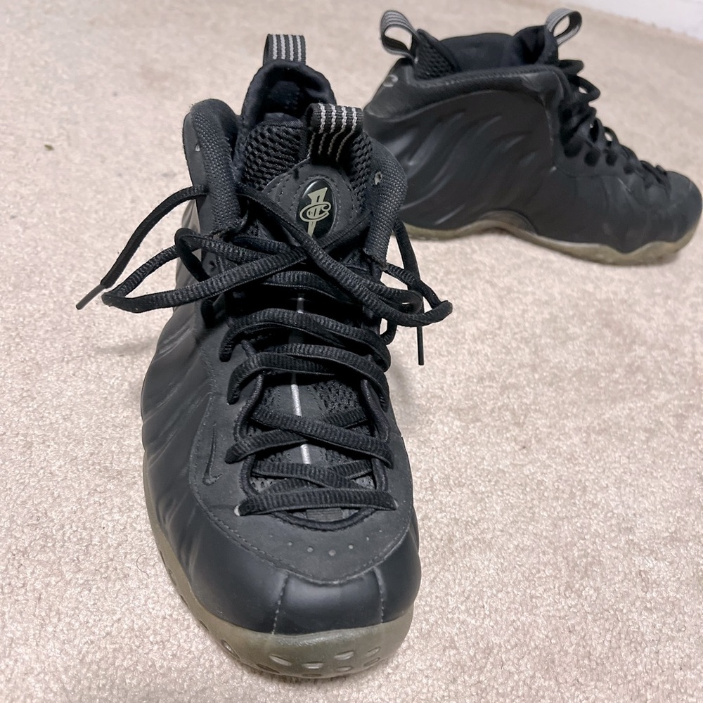 Sz 8.5 “Stealth” air Foamposite one